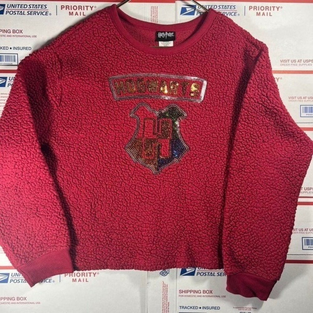 Red Harry Potter Hogwarts fleece‎ sweatshirt #HarryPotter